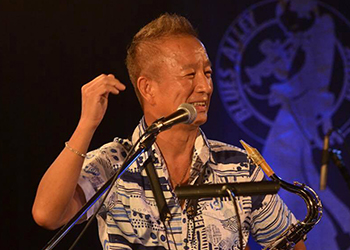 レイニーウッド 鈴木明男